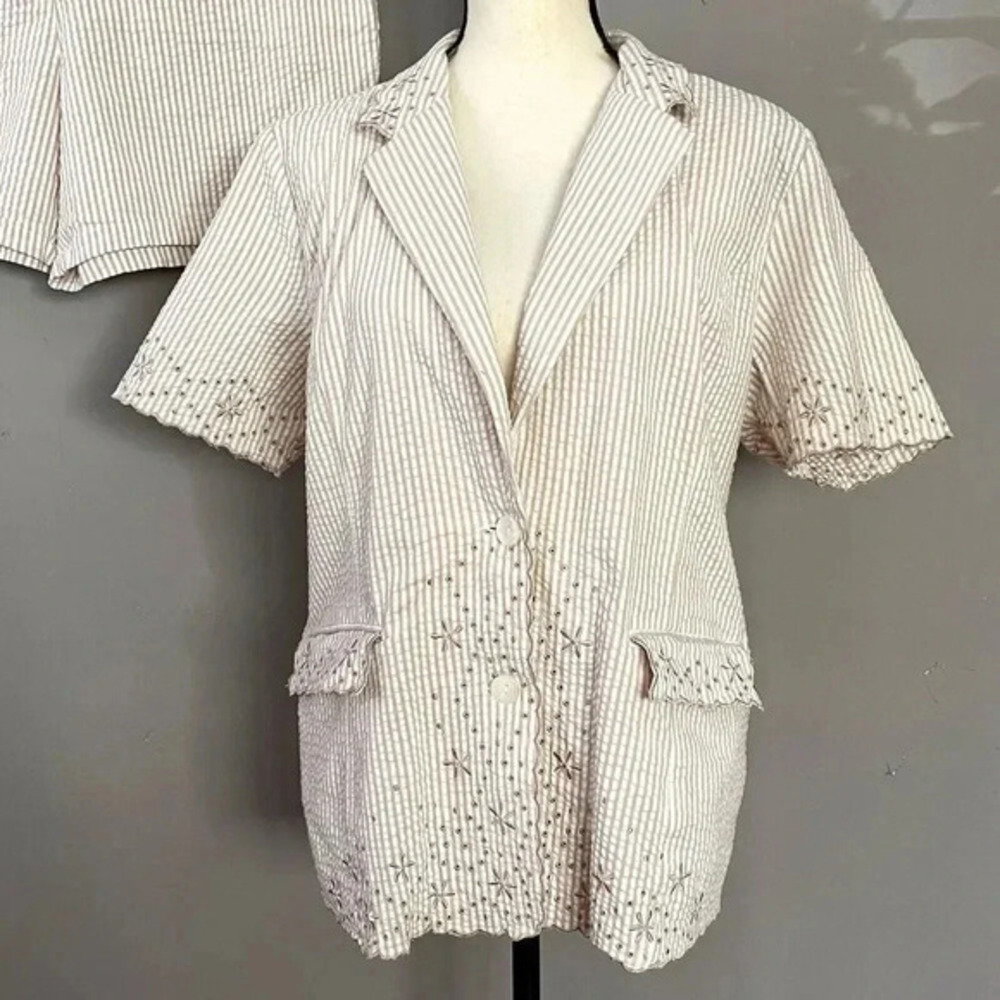 Susan Graver Seersucker Jacket & Shorts Set Womens L Tan Striped‎ Eyelet Retro - Picture 2 of 16